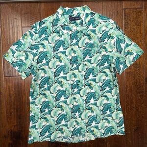 Mens green palm leaf design short sleeve button down shirt by Five Four sz Lrg.